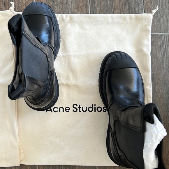Acne studios blk combat boots. Brand new. Size 37 Italian. Never been worn. - Picture 7 of 9